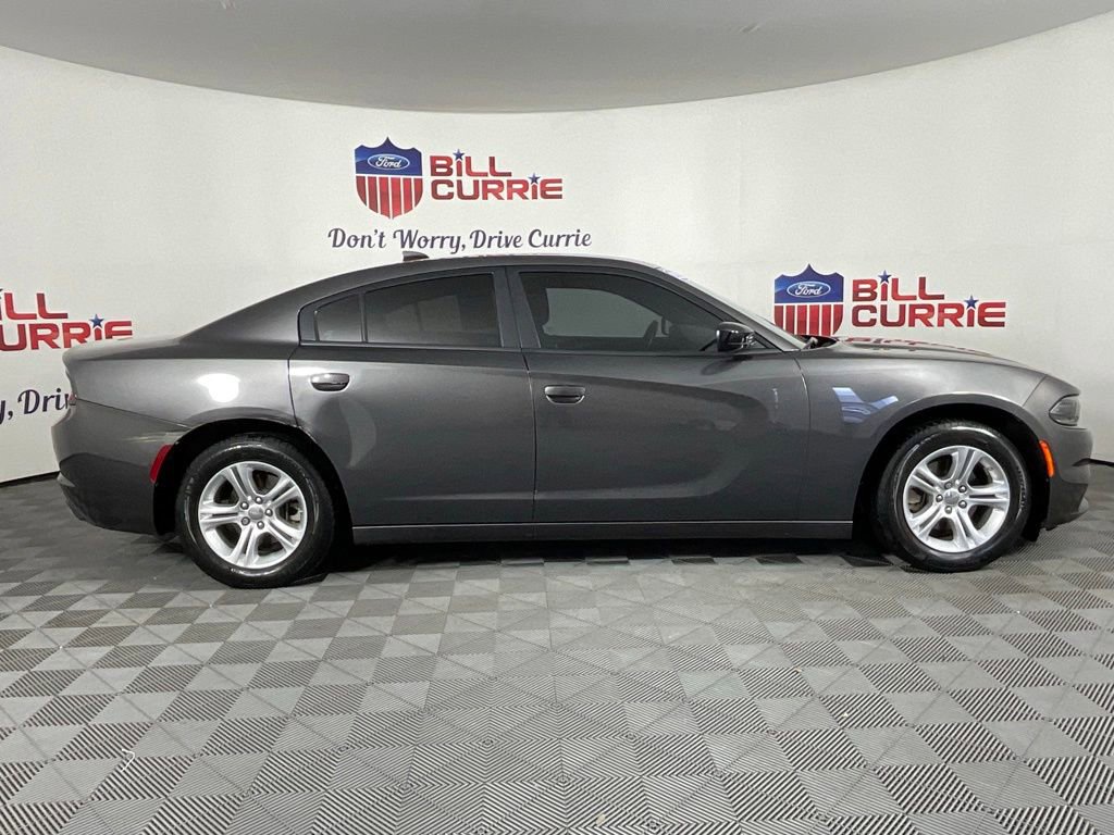 Used 2023 Dodge Charger SXT RWD image 2