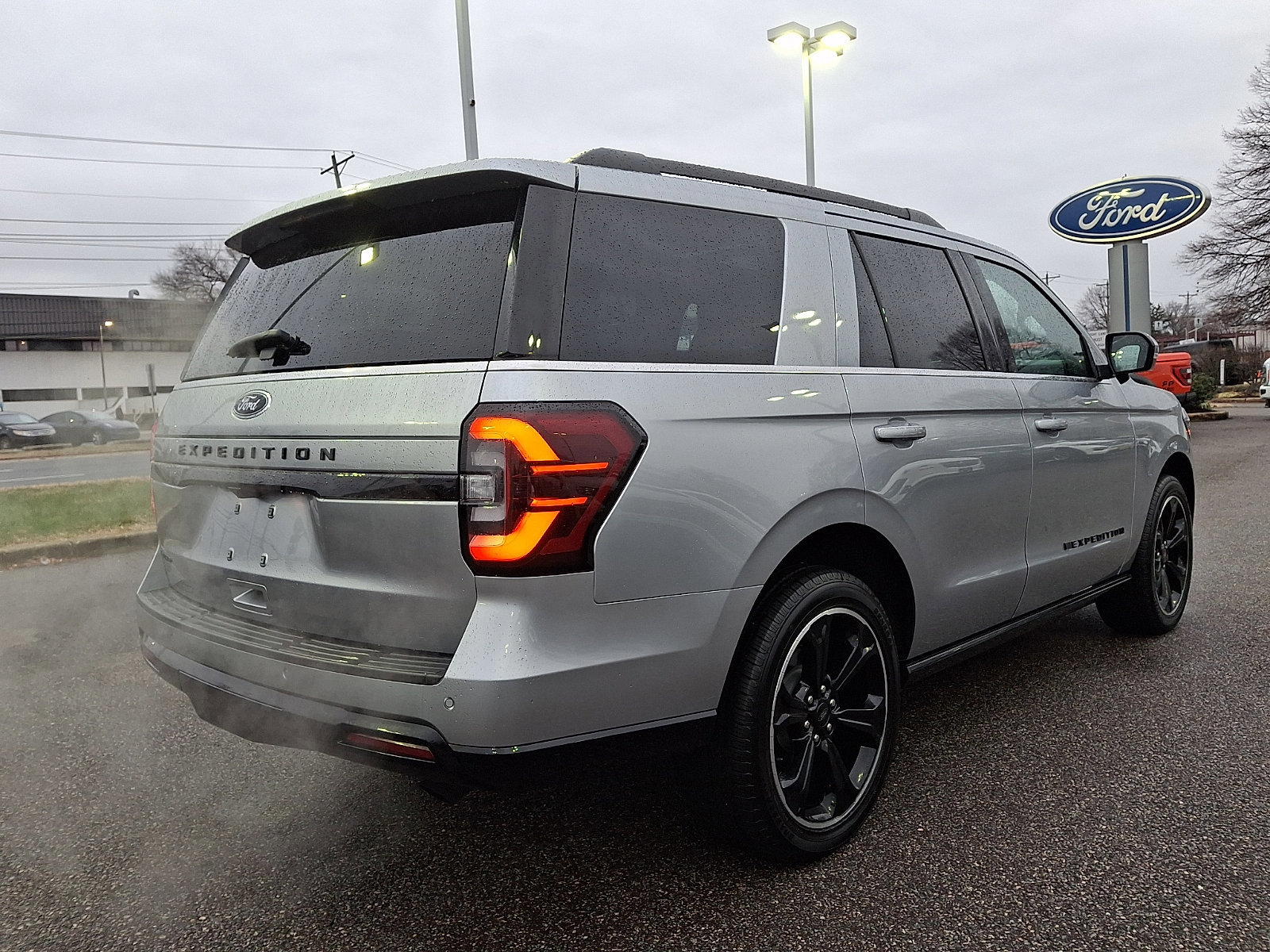 Certified 2023 Ford Expedition Limited image 7