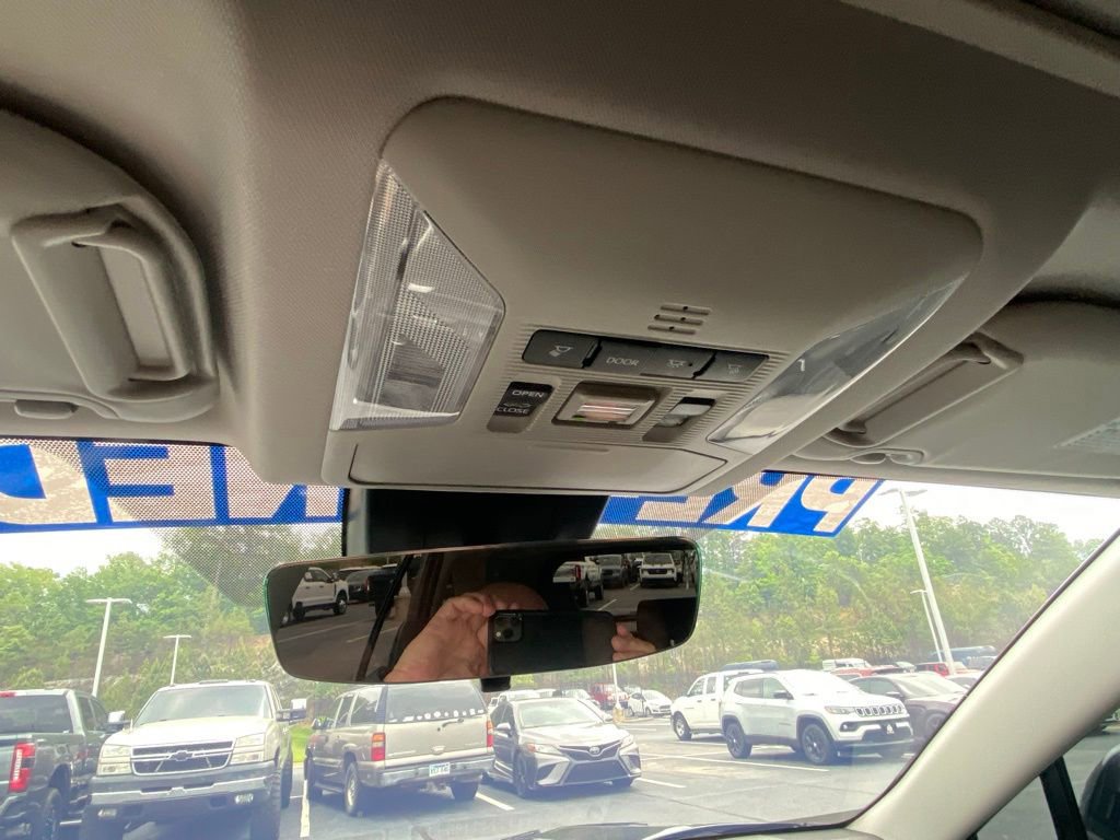 Used 2025 Toyota RAV4 XLE Premium FWD image 19