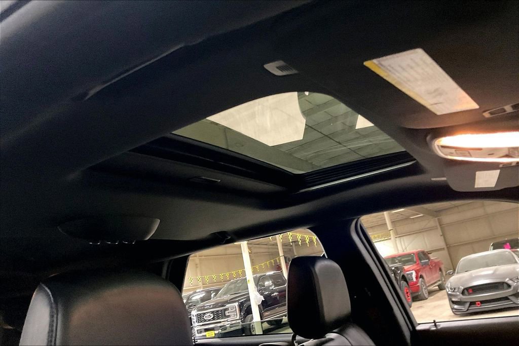 Used 2025 Dodge Durango GT image 21