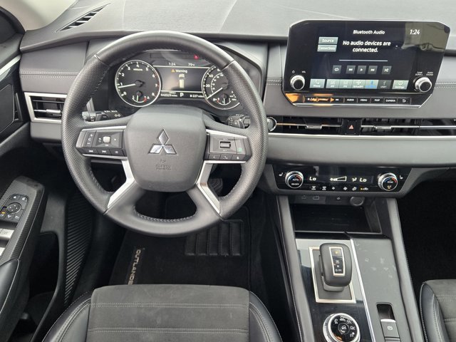 Used 2024 Mitsubishi Outlander SE FWD image 24