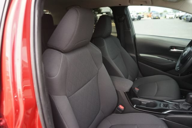 Used 2021 Toyota Corolla LE FWD image 19