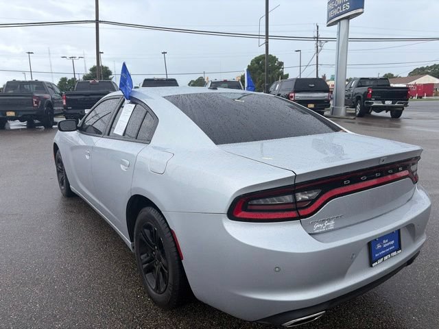 Used 2022 Dodge Charger SXT RWD image 6