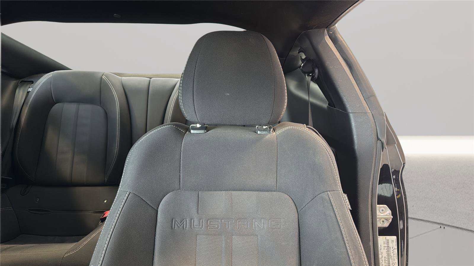 Certified 2018 Ford Mustang Coupe w/ Equipment Group 101A RWD image 21