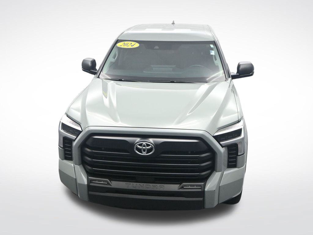 Used 2024 Toyota Tundra SR5 w/ SR5 Premium Package AWD/4WD image 32