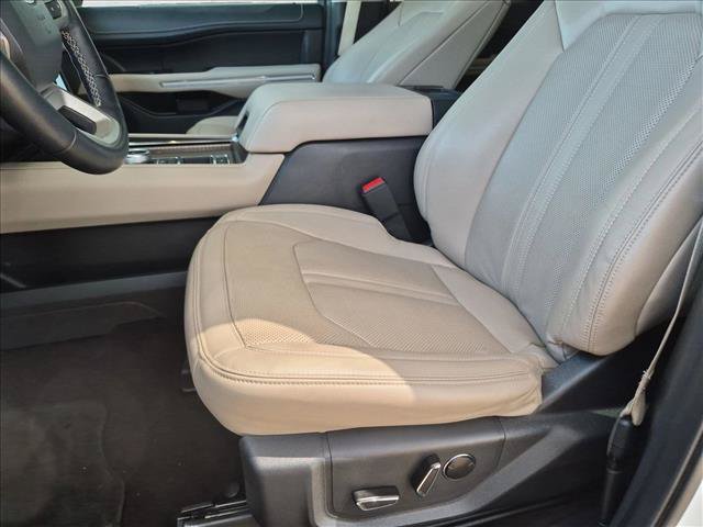 Certified 2023 Ford Expedition Max Limited RWD image 17