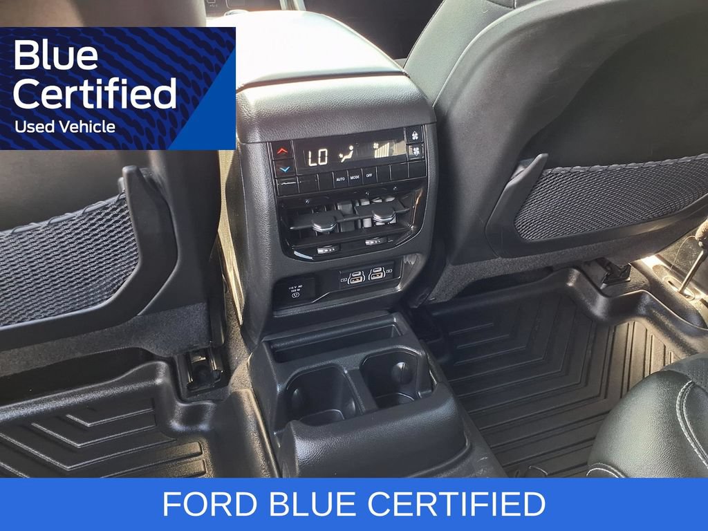 Used 2023 Jeep Grand Cherokee L Laredo RWD image 15