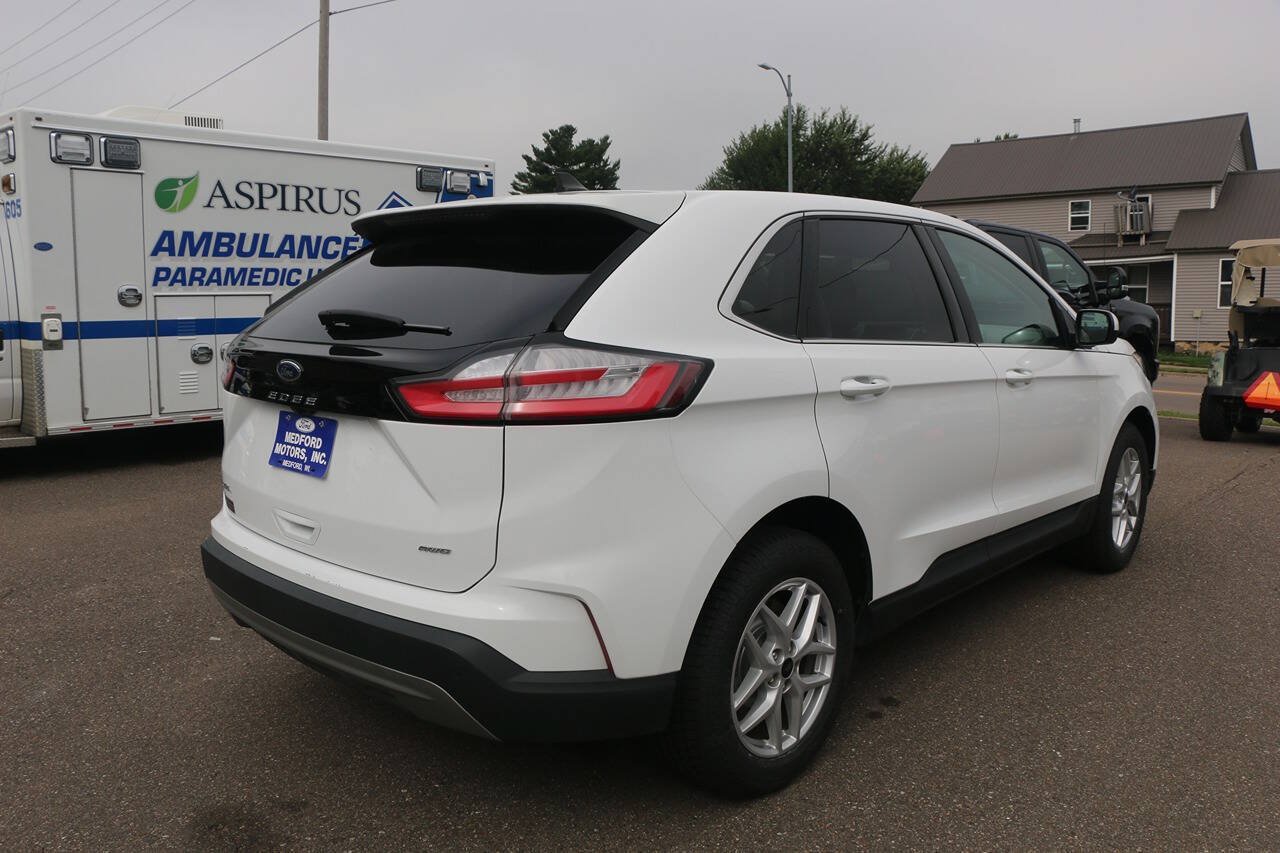 Certified 2024 Ford Edge SEL AWD/4WD image 3