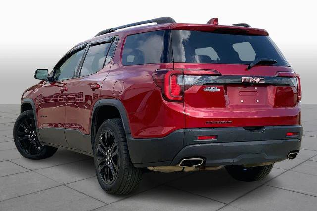 Used 2023 GMC Acadia SLT w/ Elevation Edition image 2
