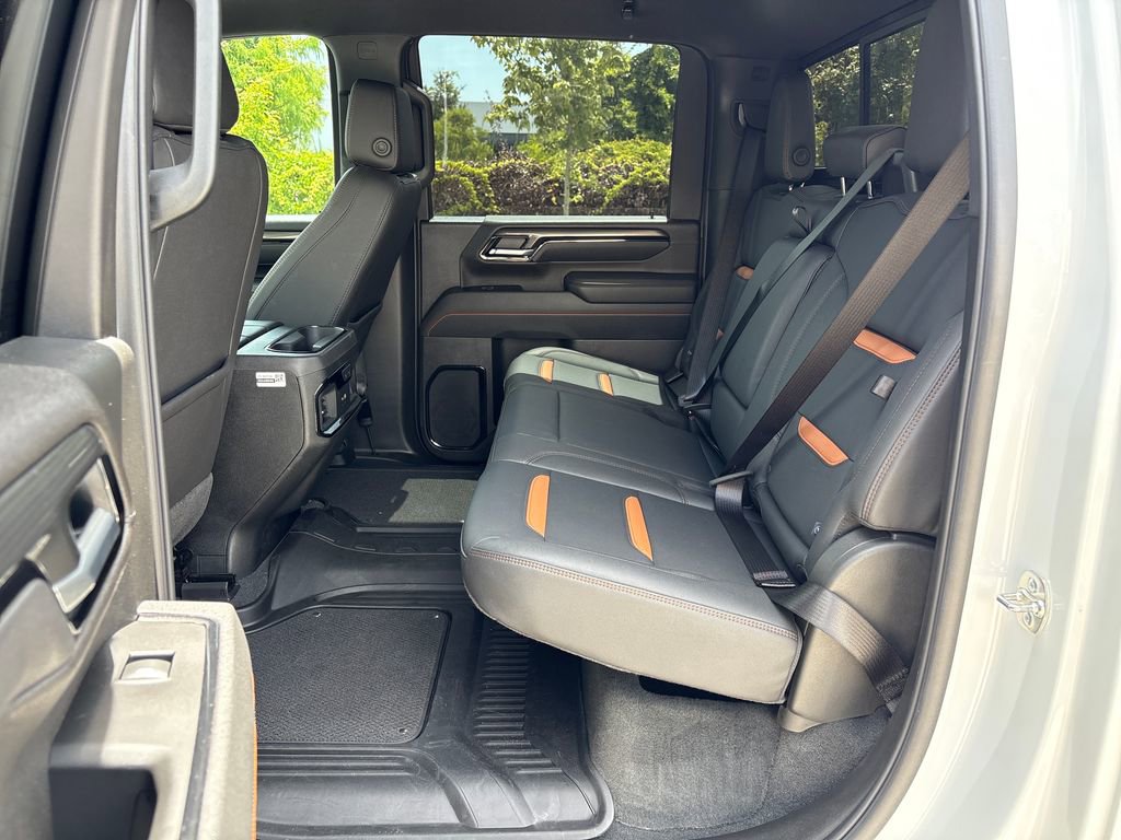 Used 2025 GMC Sierra 2500 AT4 AWD/4WD image 32