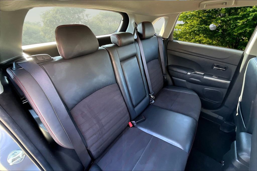 Used 2024 Mitsubishi Outlander Sport SE image 26