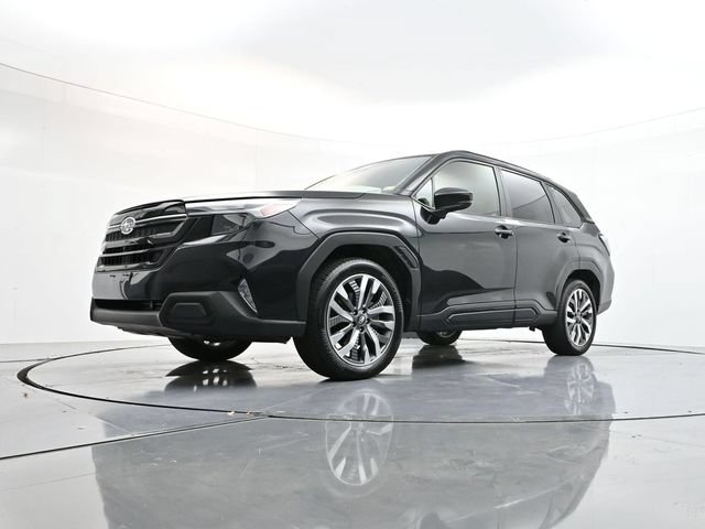 Used 2025 Subaru Forester Touring AWD/4WD image 28