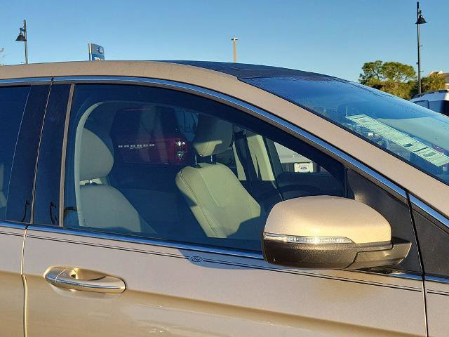 Certified 2018 Ford Edge Titanium w/ Equipment Group 301A image 7