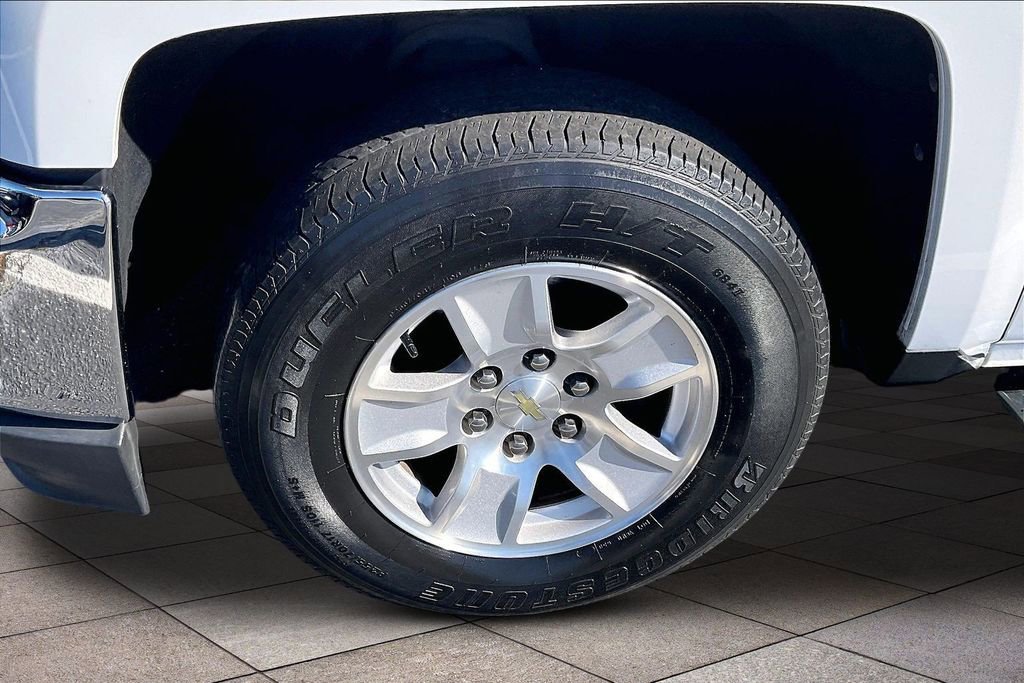 Used 2017 Chevrolet Silverado 1500 LT w/ All Star Edition RWD image 9