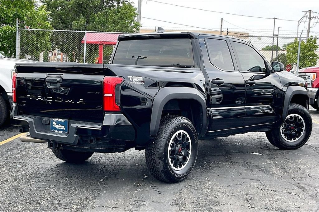 Used 2024 Toyota Tacoma TRD Off-Road AWD/4WD image 12