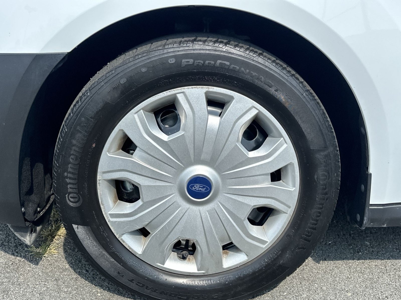 Certified 2023 Ford Transit Connect XL FWD image 20