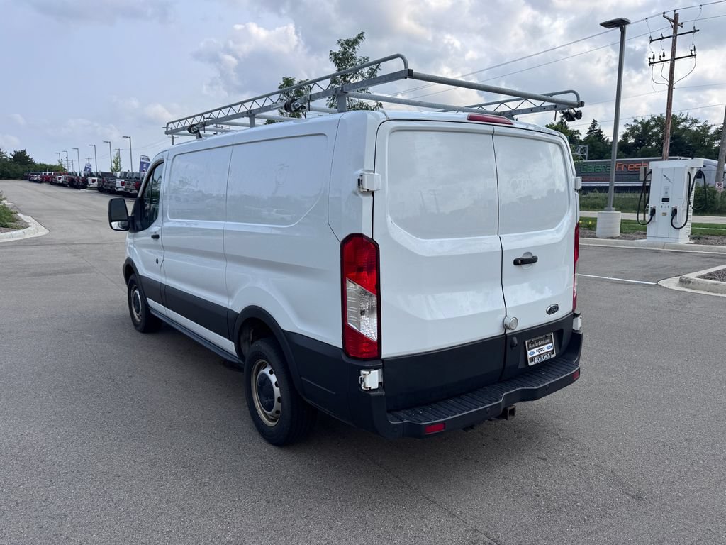 Certified 2019 Ford Transit 250 130 Low Roof RWD image 3