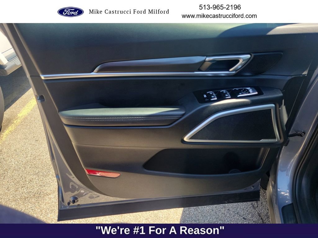 Used 2024 Kia Telluride S w/ S Sunroof Package FWD image 19