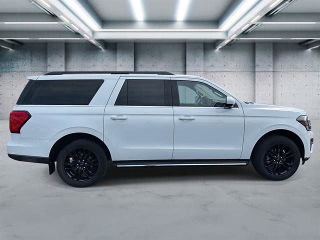 Certified 2023 Ford Expedition Max XLT image 4