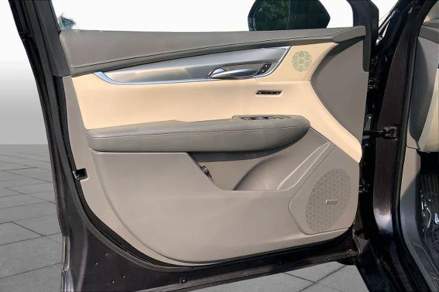 Used 2018 Cadillac XT5 Luxury w/ Driver Awareness Package AWD/4WD image 22