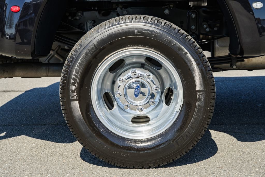 Certified 2025 Ford F350 XLT image 25