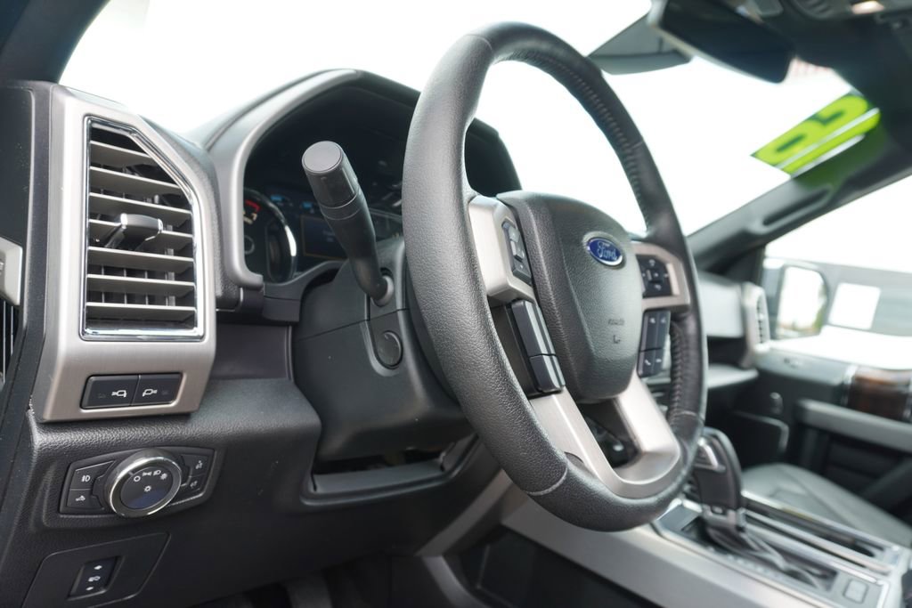 Certified 2020 Ford Edge Titanium FWD image 12