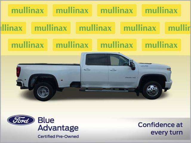 Used 2022 Chevrolet Silverado 3500 High Country AWD/4WD image 2