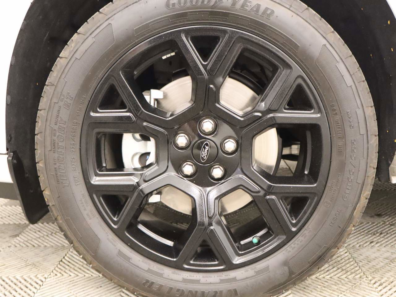 Certified 2025 Ford Maverick Lobo AWD/4WD image 9