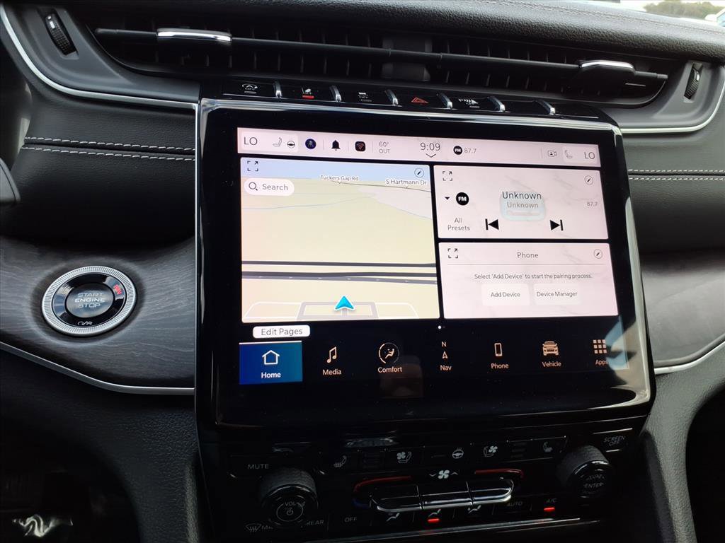 Used 2024 Jeep Grand Cherokee L Limited w/ Luxury Tech Group II image 17