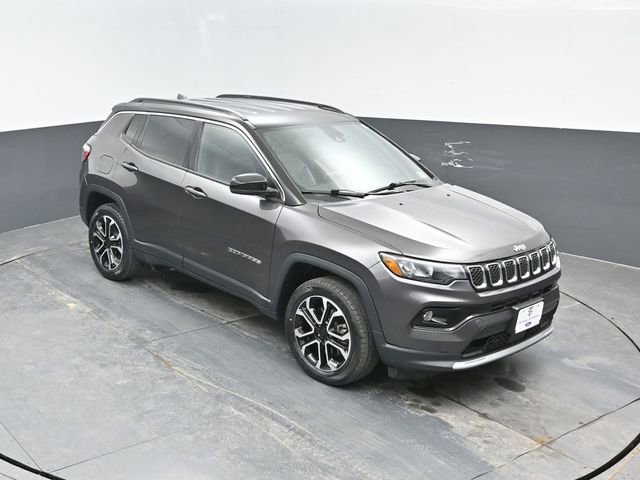 Used 2023 Jeep Compass Limited AWD/4WD image 17