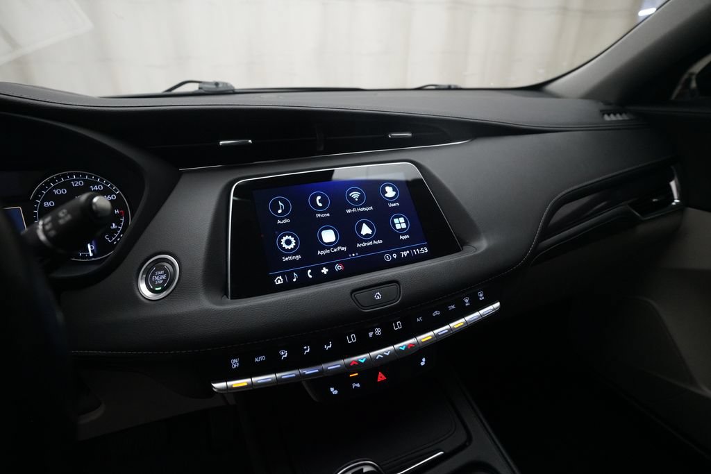 Used 2022 Cadillac XT4 Luxury w/ Cold Weather Package AWD/4WD image 6