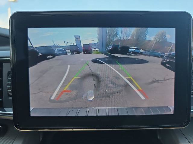 Certified 2022 Ford Explorer XLT w/ Equipment Group 202A AWD/4WD image 34