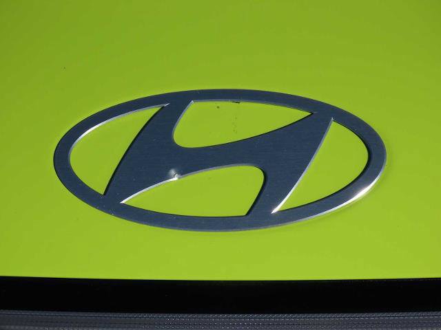 Used 2025 Hyundai Kona SEL image 11