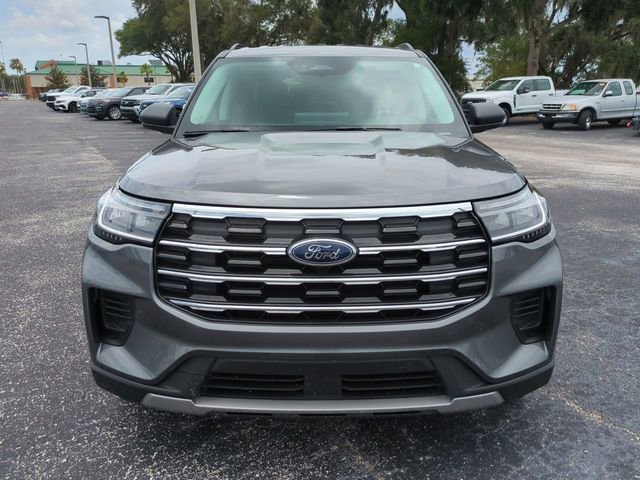 Certified 2026 Ford Explorer Active RWD image 3