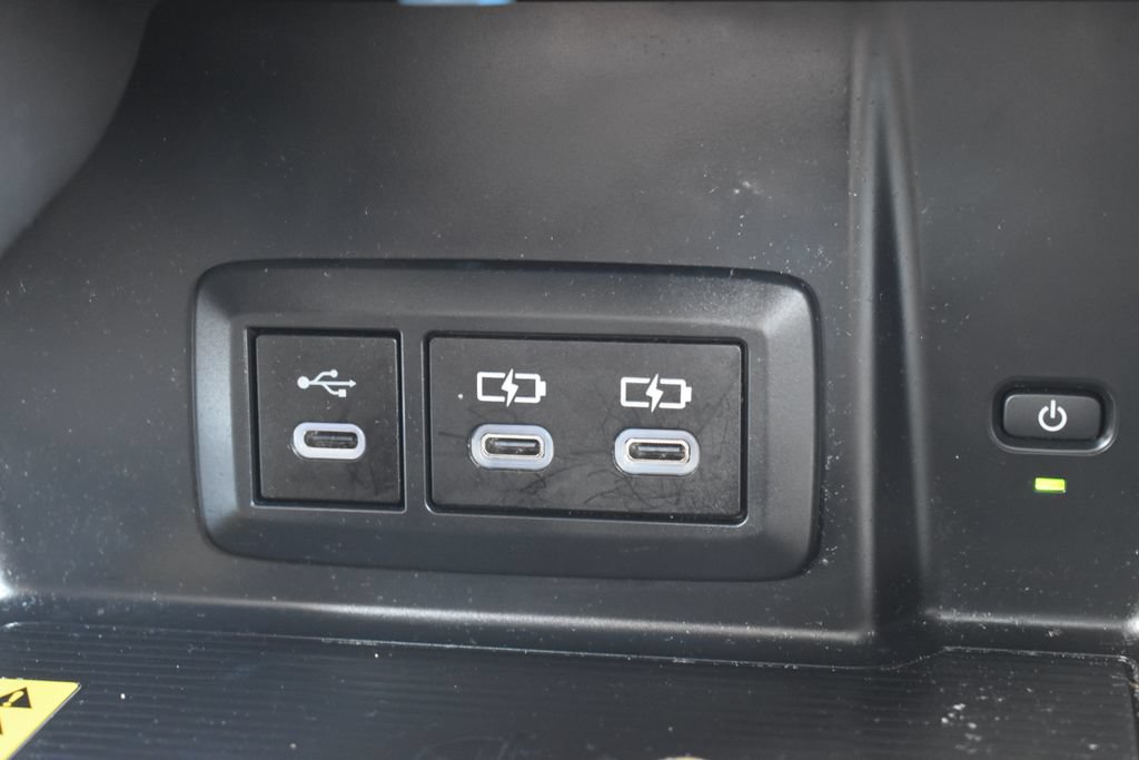 Used 2024 Toyota Venza XLE AWD/4WD image 20