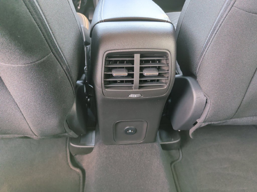 Certified 2024 Ford Escape Active AWD/4WD image 18
