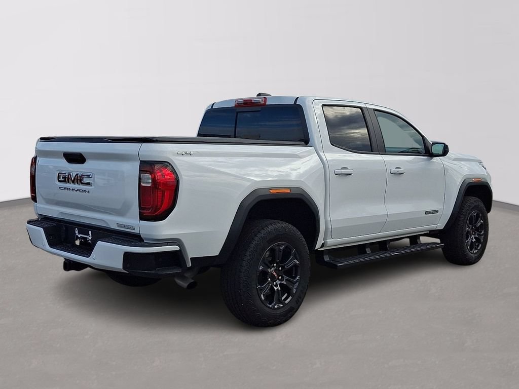 Used 2024 GMC Canyon Elevation w/ Elevation Premium Package AWD/4WD image 6