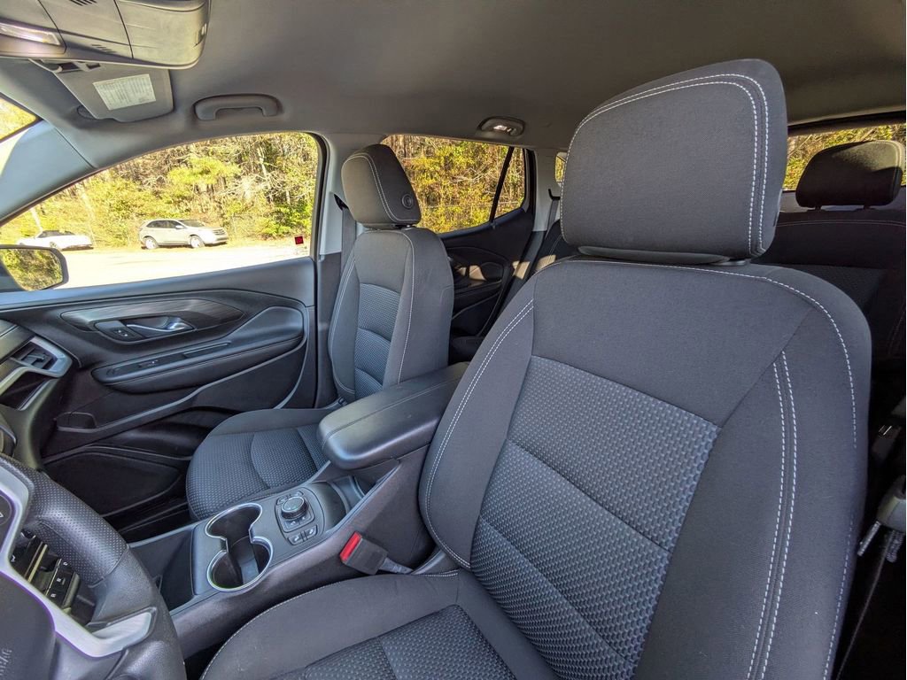 Used 2022 GMC Terrain SLE w/ Driver Convenience Package image 26