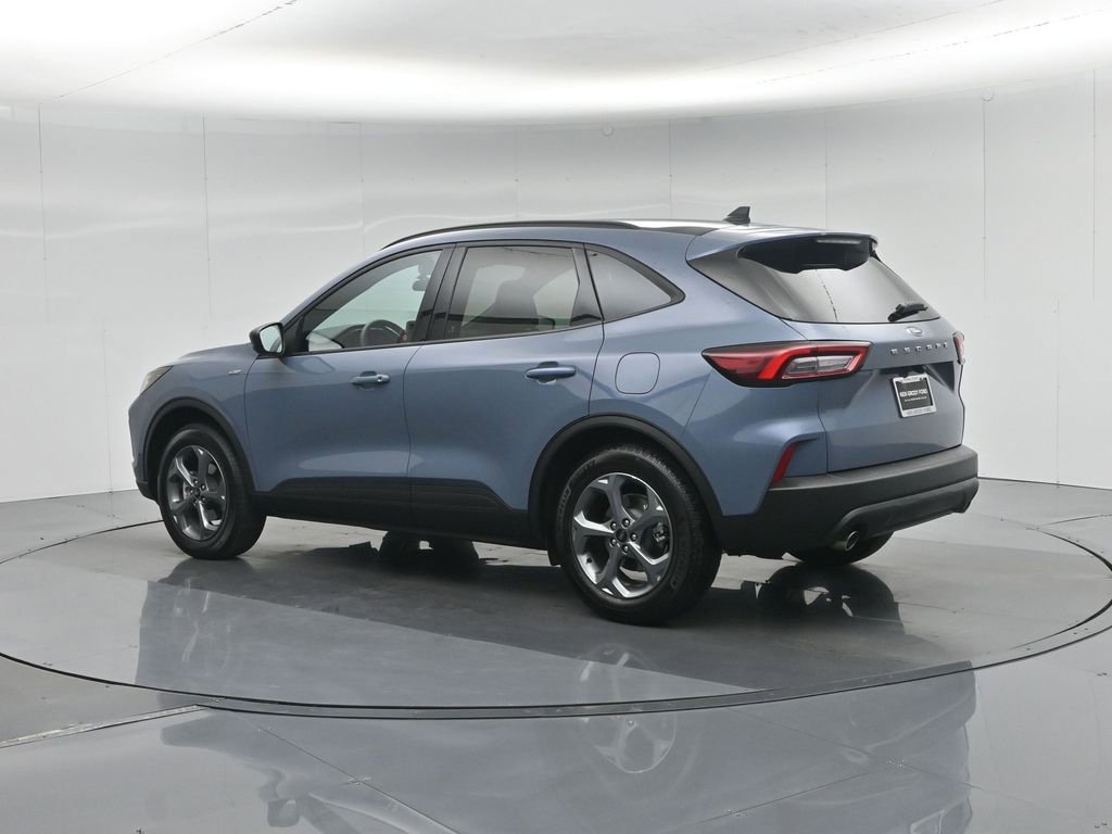 Certified 2025 Ford Escape ST-Line FWD image 6