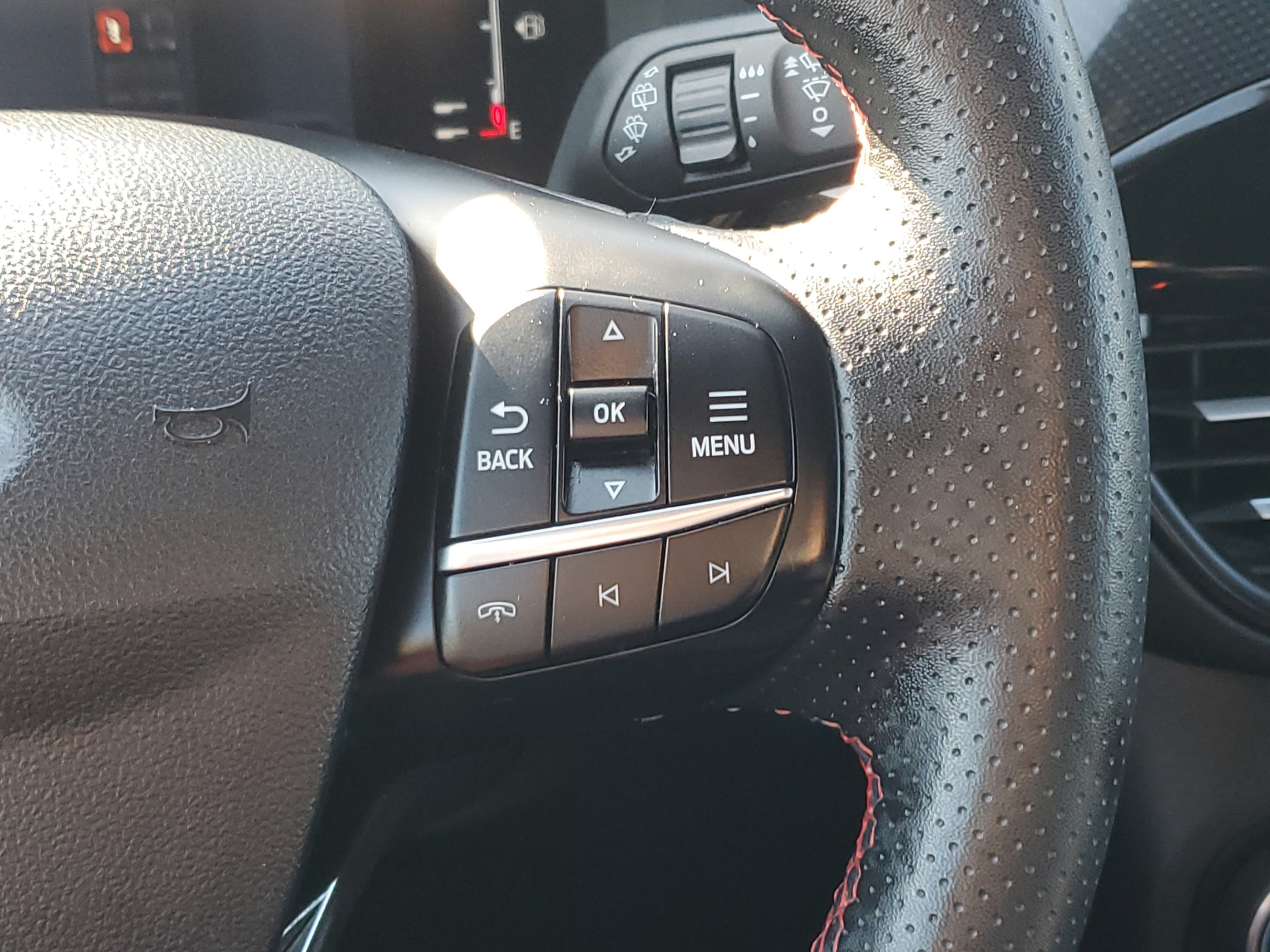 Certified 2024 Ford Escape ST-Line FWD image 22