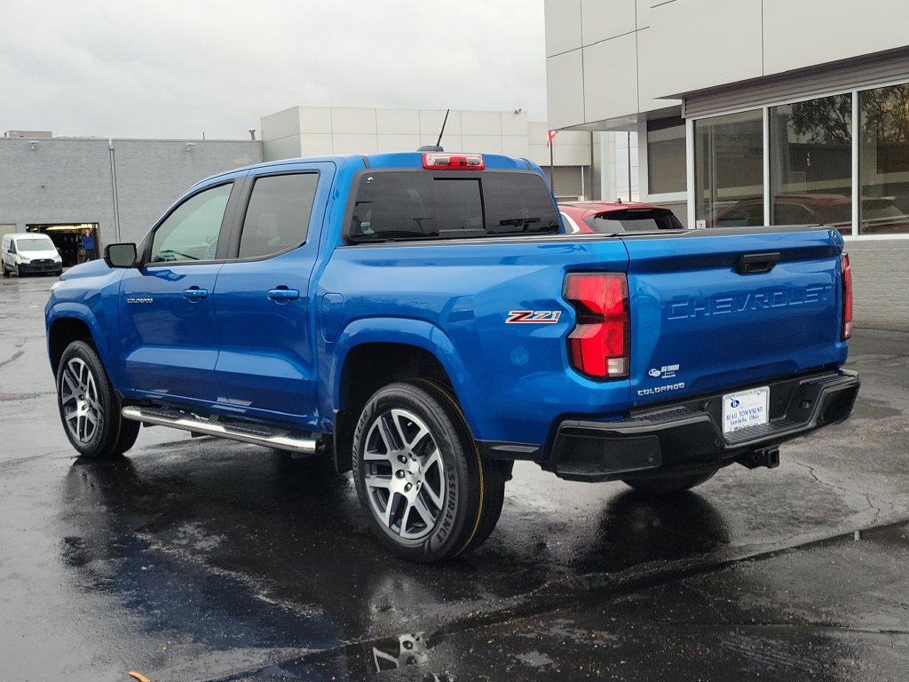 Used 2023 Chevrolet Colorado Z71 w/ Z71 Convenience Package 2 AWD/4WD image 6