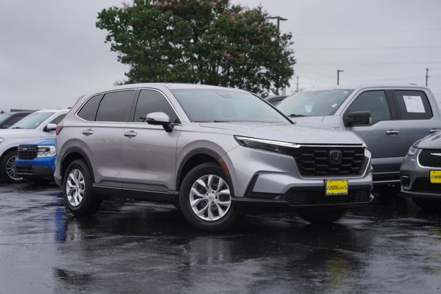 Used 2024 Honda CR-V LX image 2