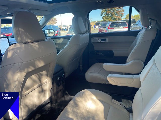 Certified 2023 Ford Explorer Platinum w/ Technology Package AWD/4WD image 8