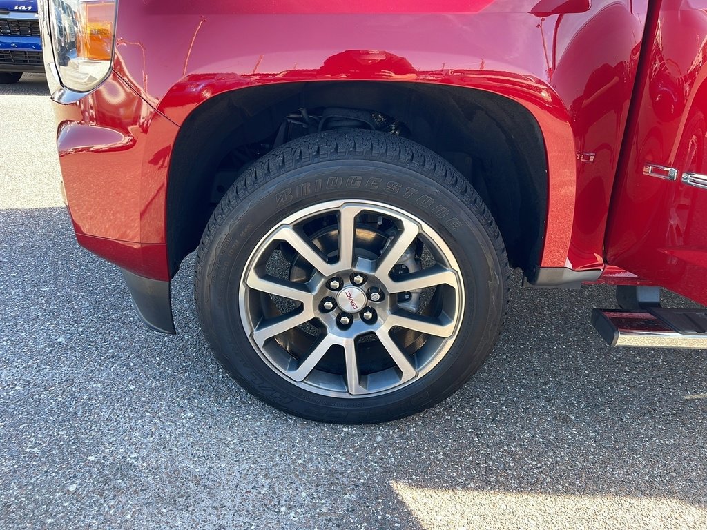 Used 2021 GMC Canyon Denali image 34