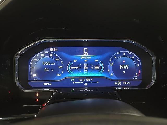 Used 2024 Chevrolet Silverado 2500 LT w/ Convenience Package image 2