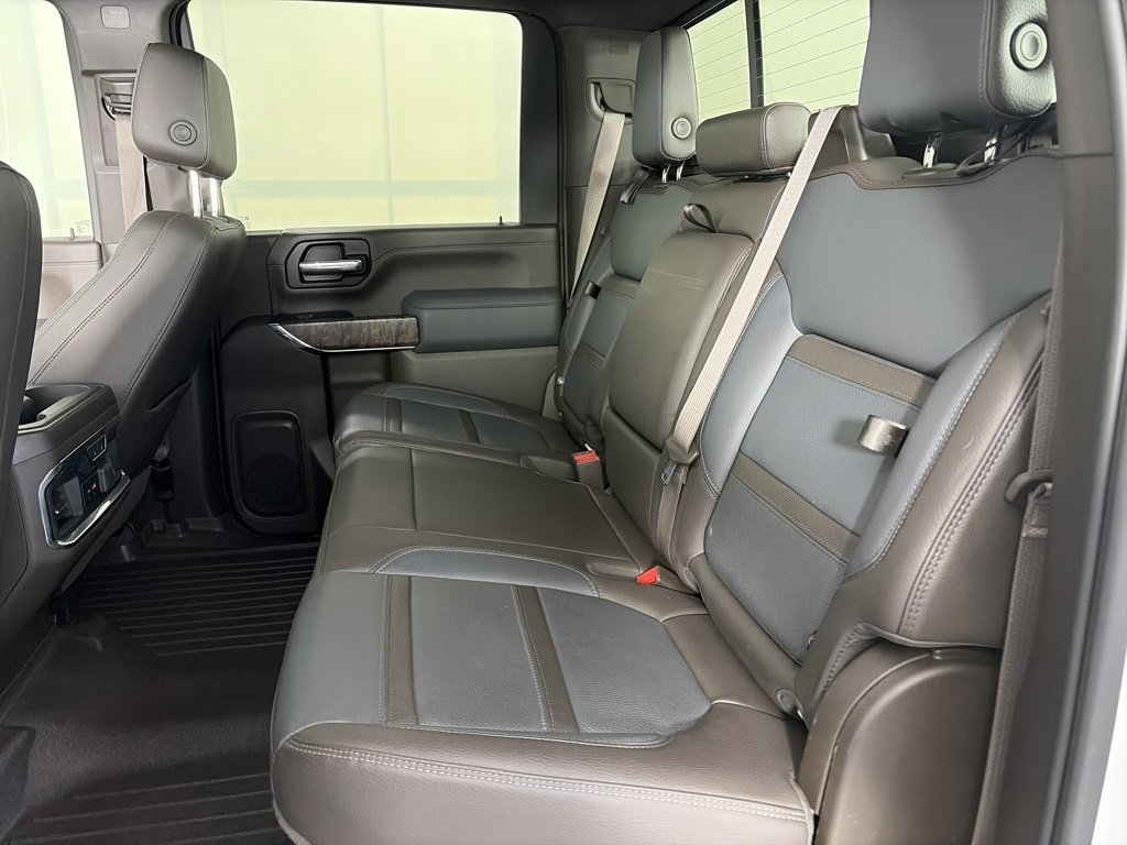 Used 2023 GMC Sierra 2500 Denali w/ Denali Ultimate Package image 13