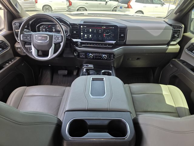 Used 2022 GMC Sierra 1500 SLT w/ SLT Premium Plus Package AWD/4WD image 8