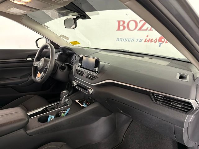 Used 2022 Nissan Altima 2.5 S FWD image 17
