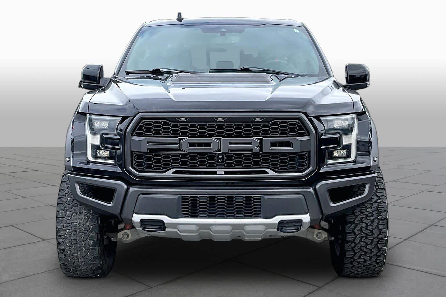 Certified 2019 Ford F150 Raptor w/ Equipment Group 802A Luxury AWD/4WD image 4