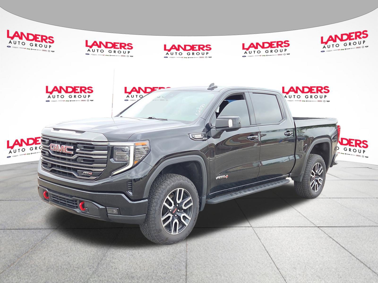 Used 2022 GMC Sierra 1500 AT4 w/ AT4 Preferred Package AWD/4WD image 7